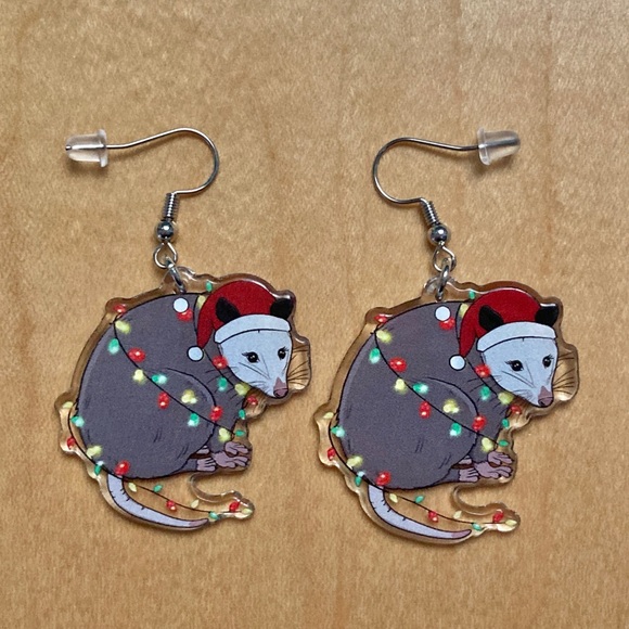 Opossum Earrings Christmas Lights Santa Hat Handmade Possum Gray New - Picture 1 of 4
